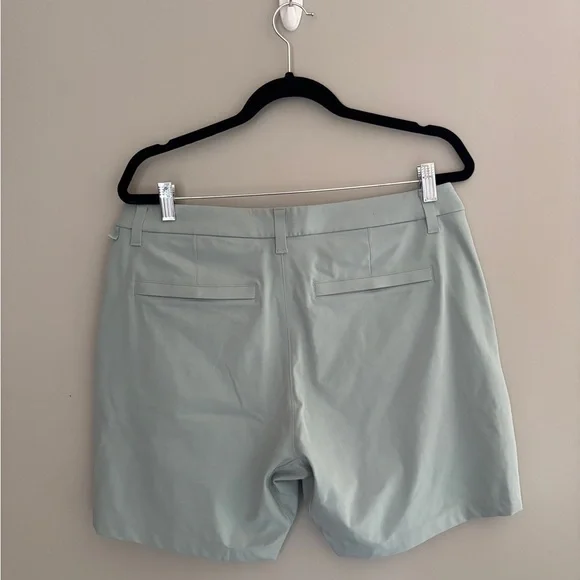 Men’s Lululemon Commission shorts - 33 - Picture 2 of 4